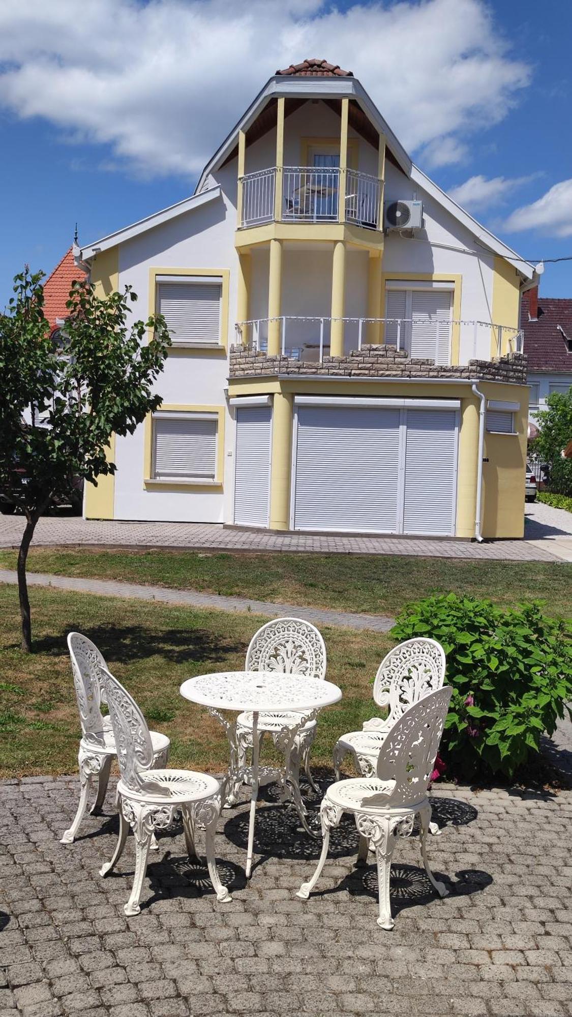 Villa Vanilia Кестхей Экстерьер фото